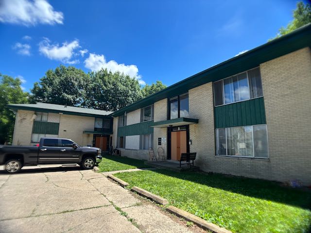 911 North Sheridan Road - A6