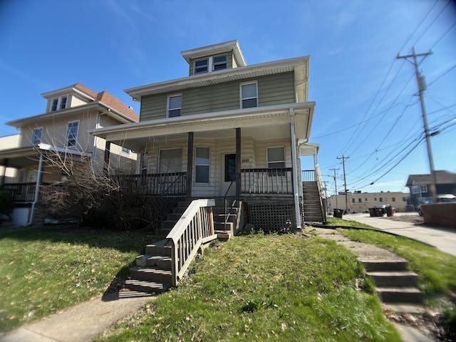 1010 North Elmwood Avenue