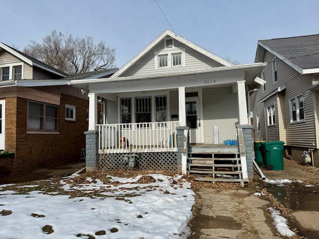 2013 West Laura Avenue